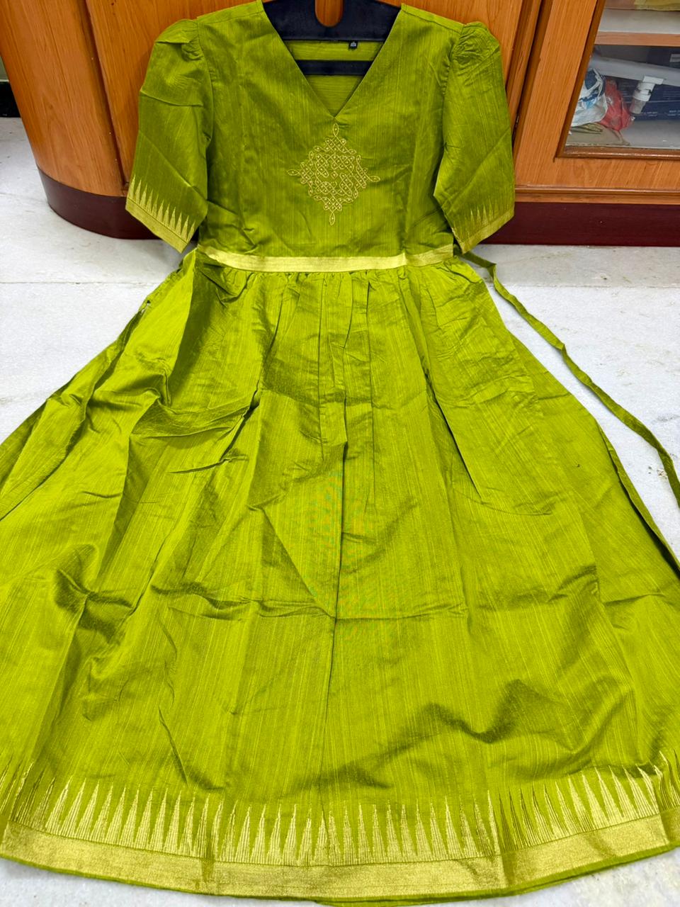 Zorra Silk Kolam Anarkali Top