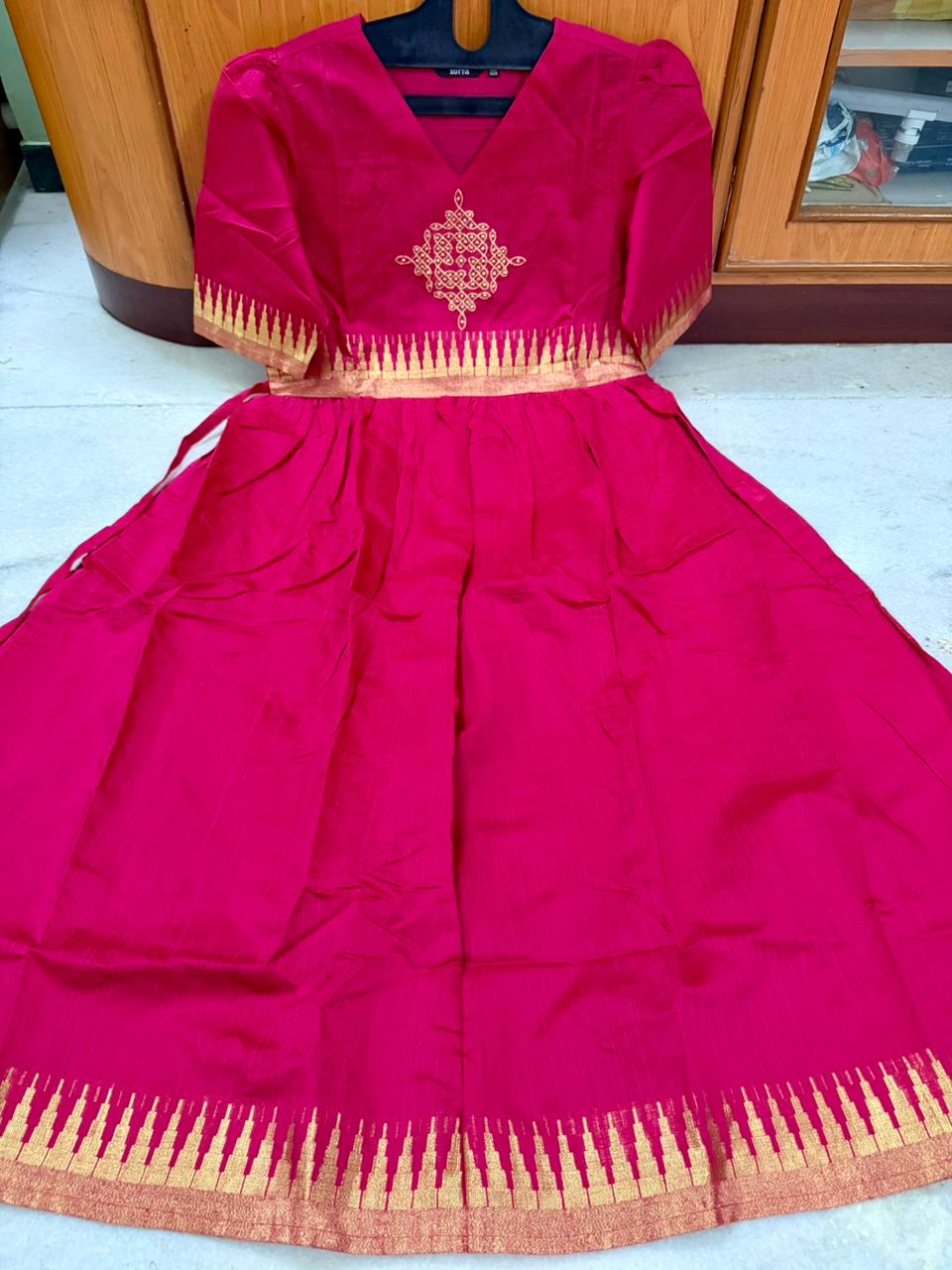 Zorra Silk Kolam Anarkali Top