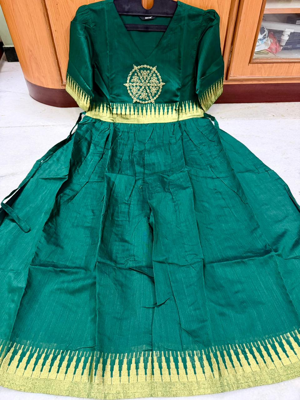 Zorra Silk Kolam Anarkali Top